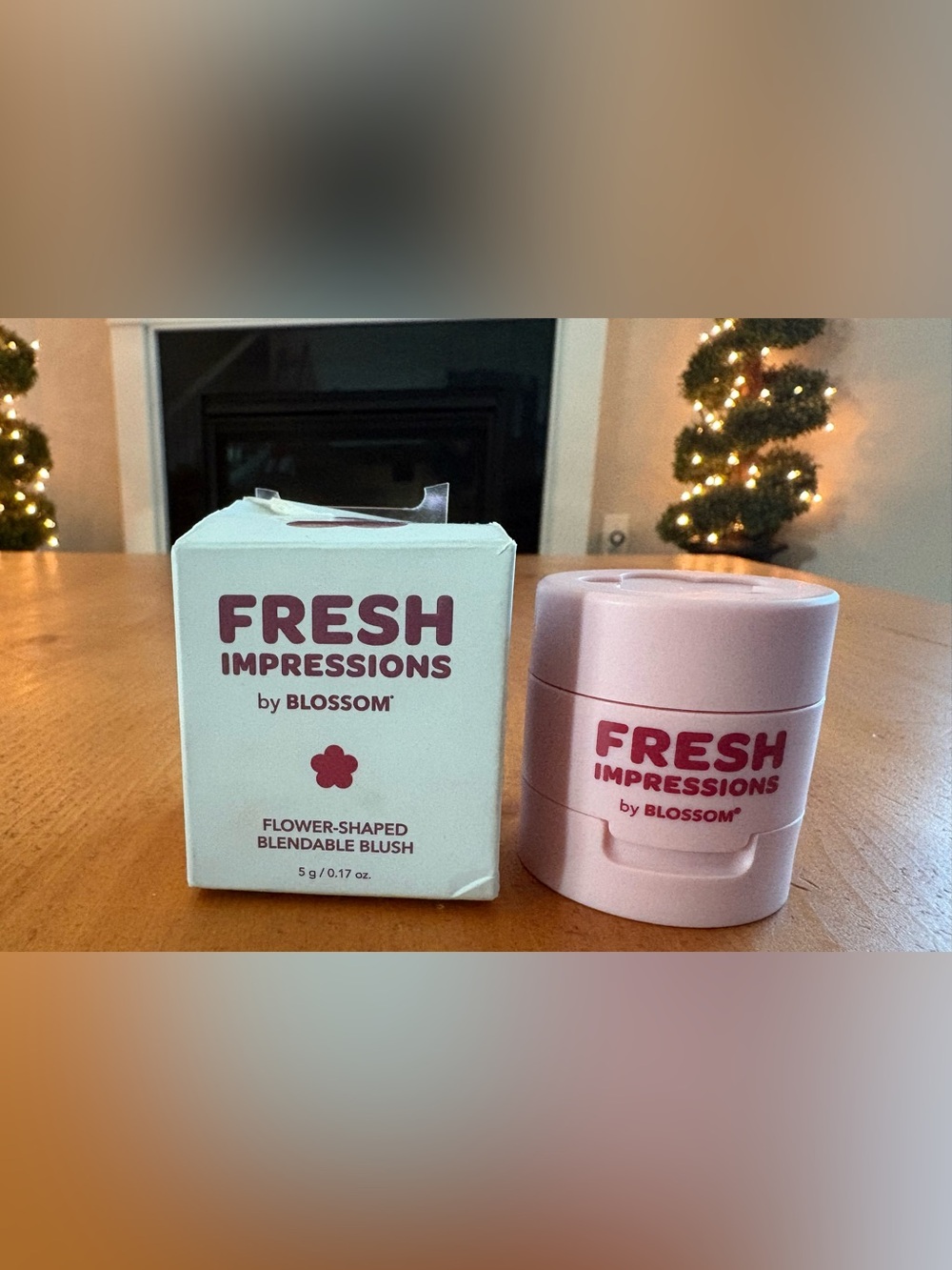 Fresh Impressions by Blossom, Flower Shaped Blendable Brush & Blush, Brand New